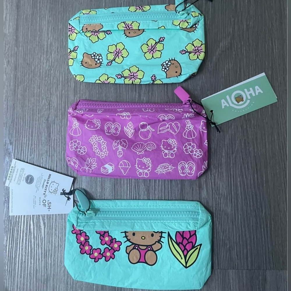Aloha Collection Hello Kitty Mini Pouch Set DFS Exclusive - Picture 2 of 2